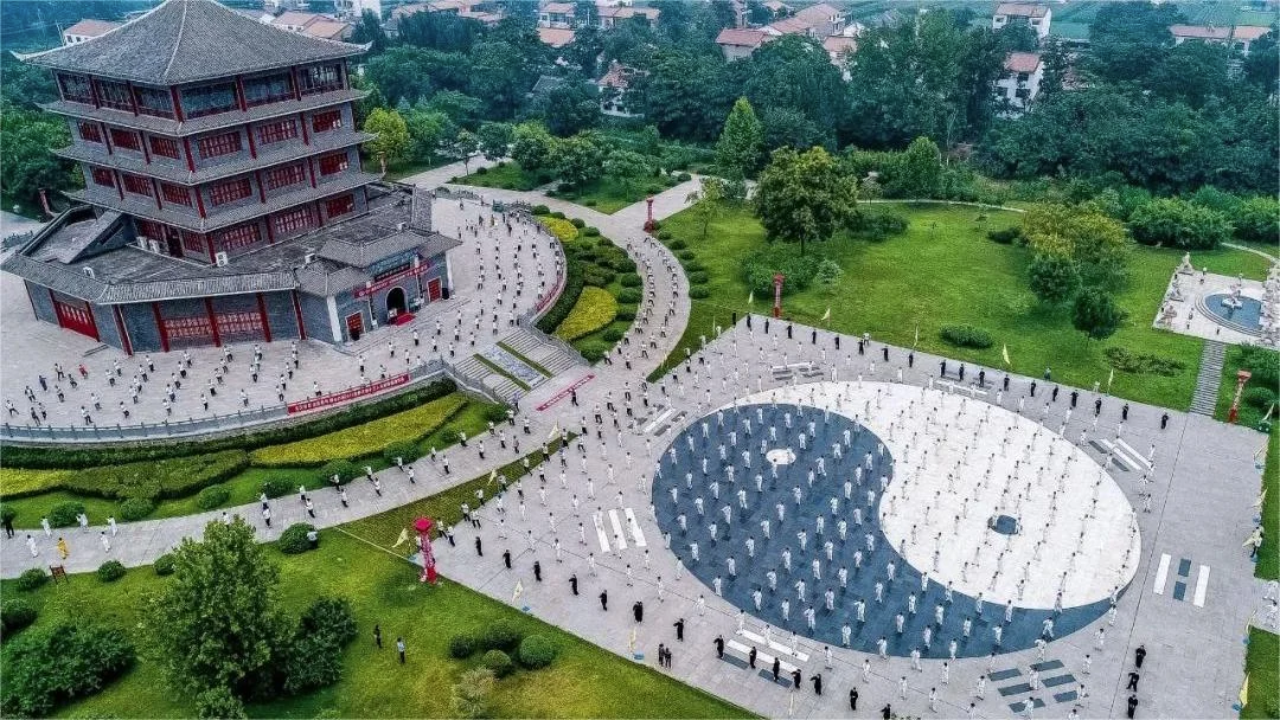Morning Park and Community Life